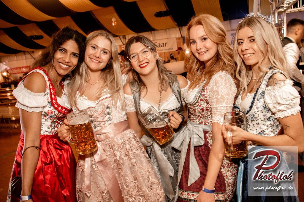 www_PhotoFloh_de_MidnightLadies_HomburgerWiesn_23_09_2023_098